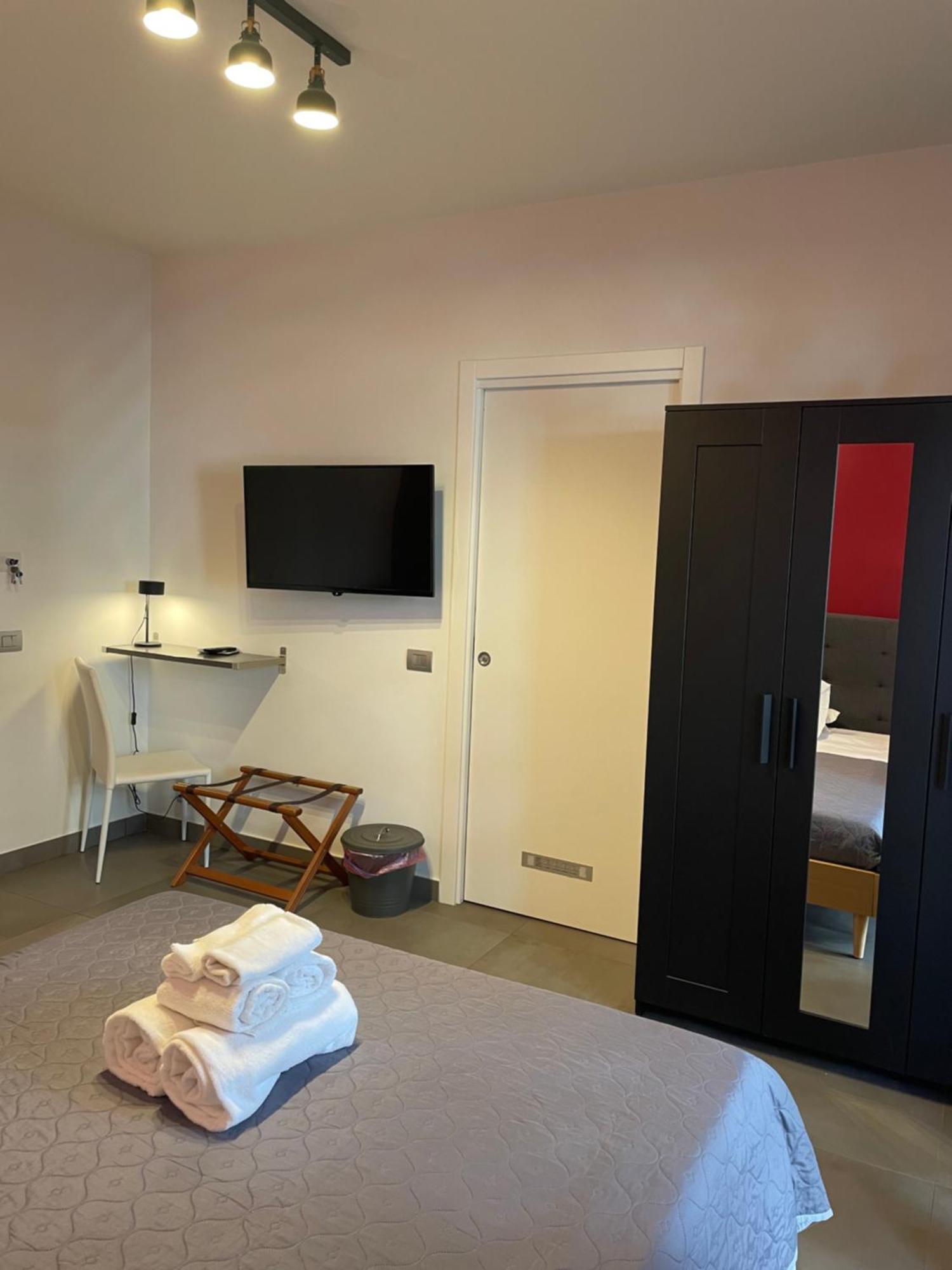 Stella Rooms Катания Екстериор снимка